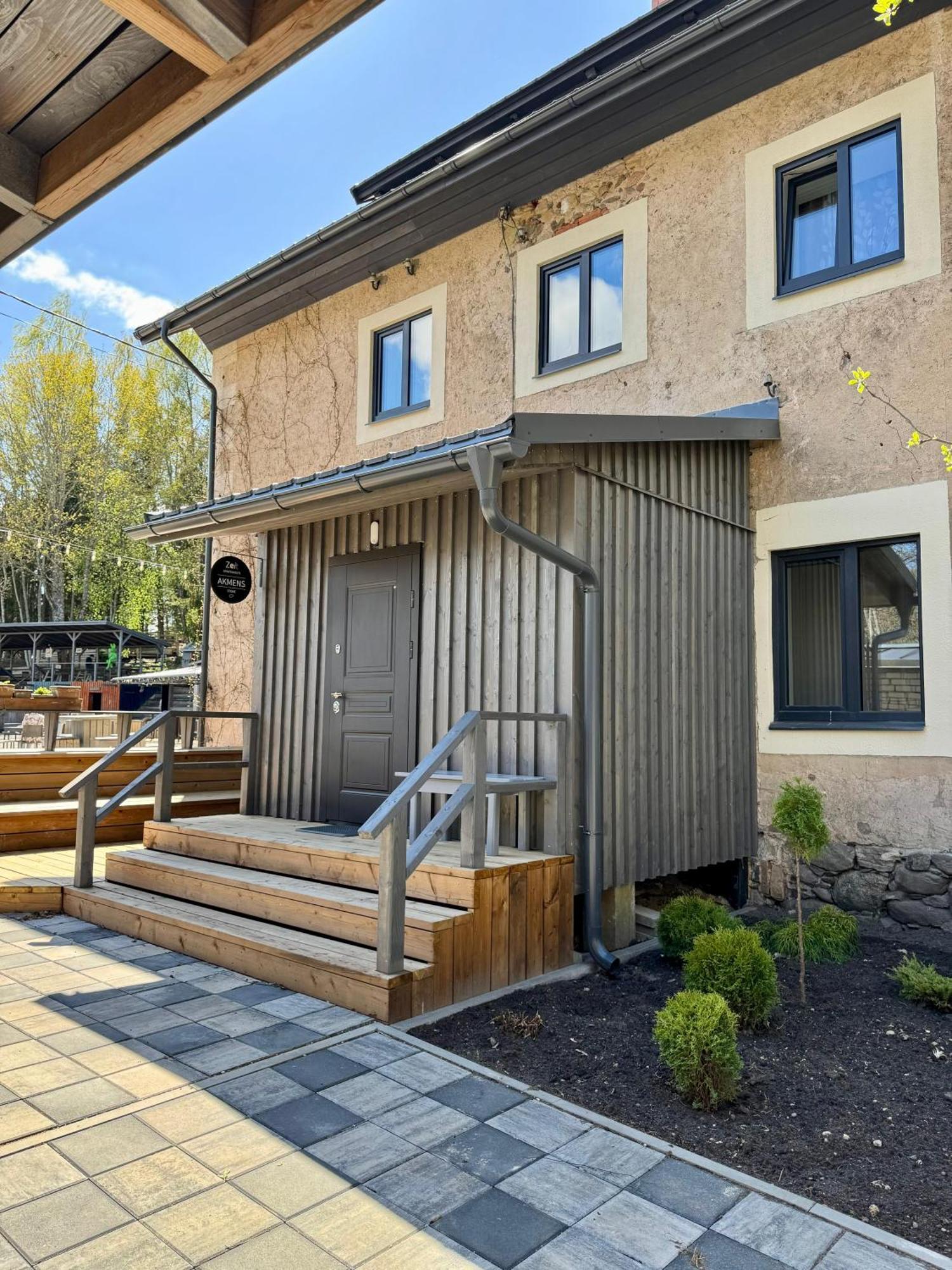 Zeit Apartment Ligatne Luaran gambar